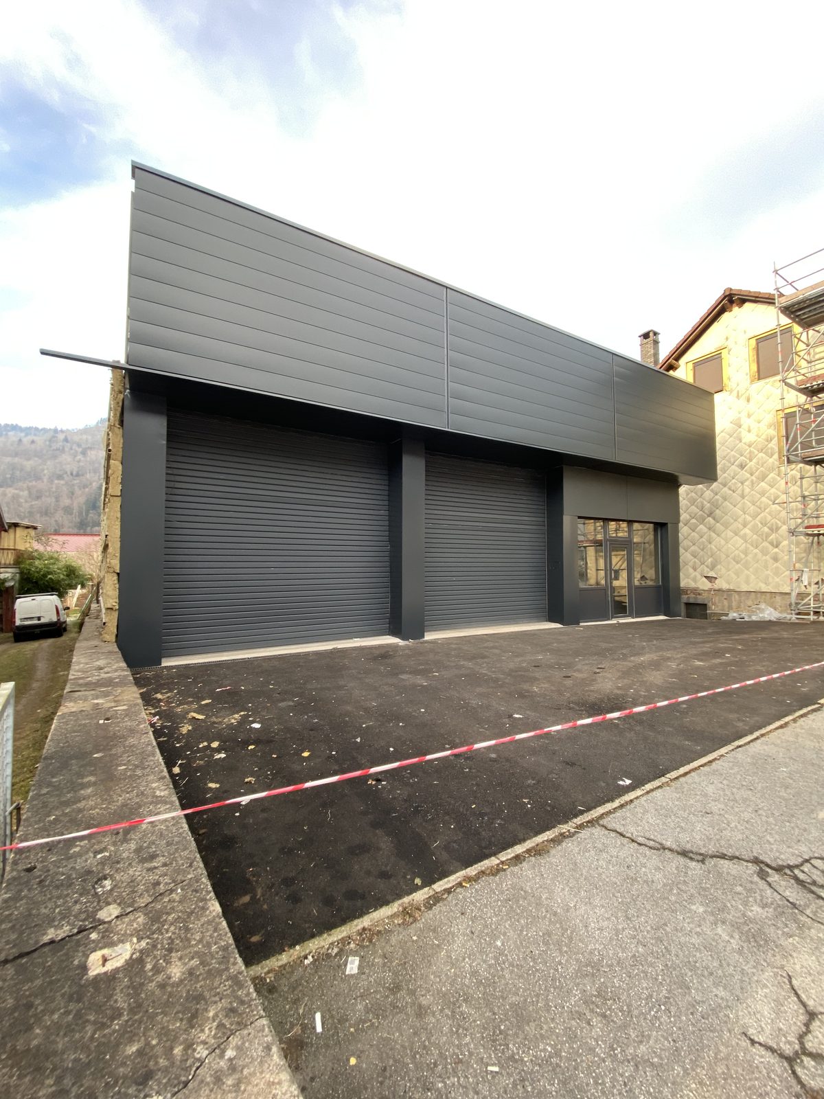 Façade et habillage à Cornimont — Photo du 19 janvier 2025