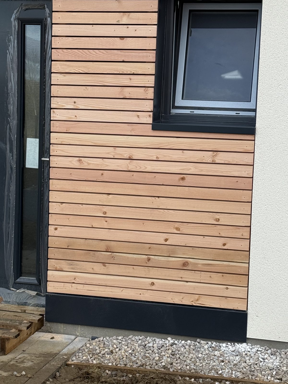 Bardage de logements à Flévy — Photo du 4 décembre 2025