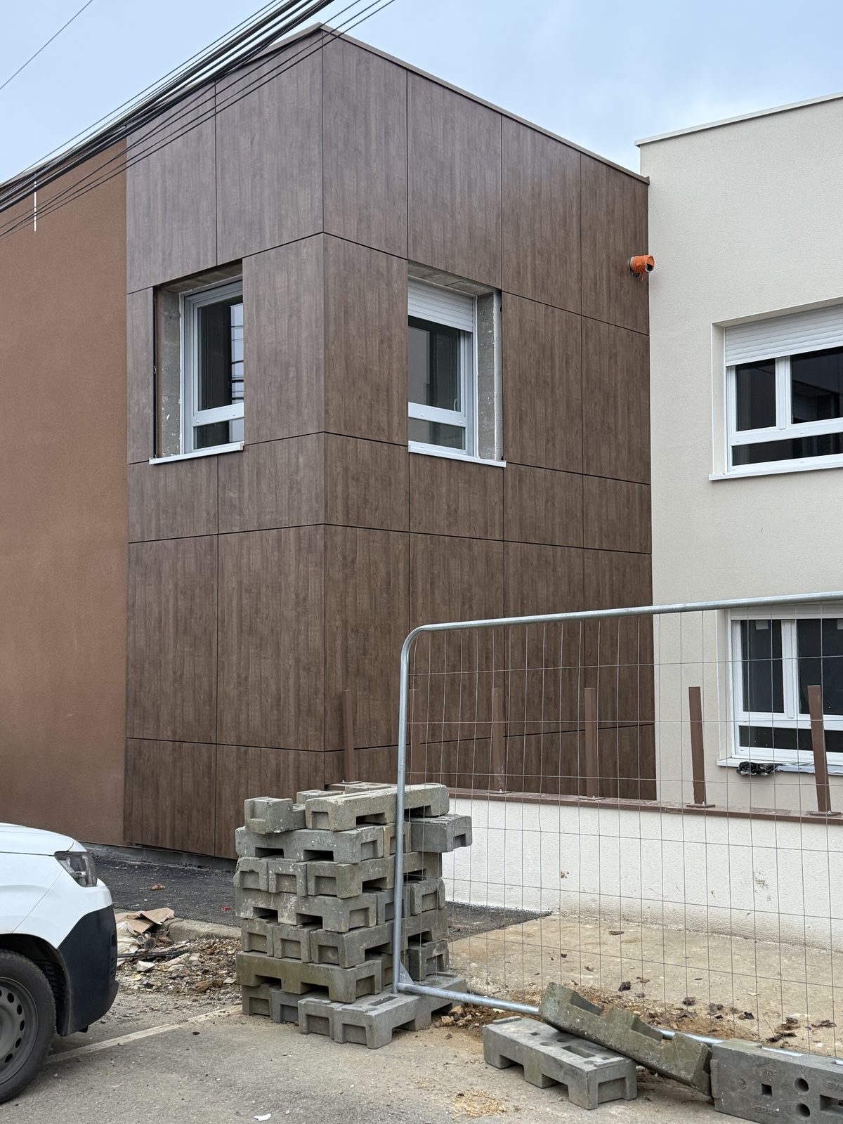 Bardage bois à Haucourt-Moulaine — Photo du 23 décembre 2025