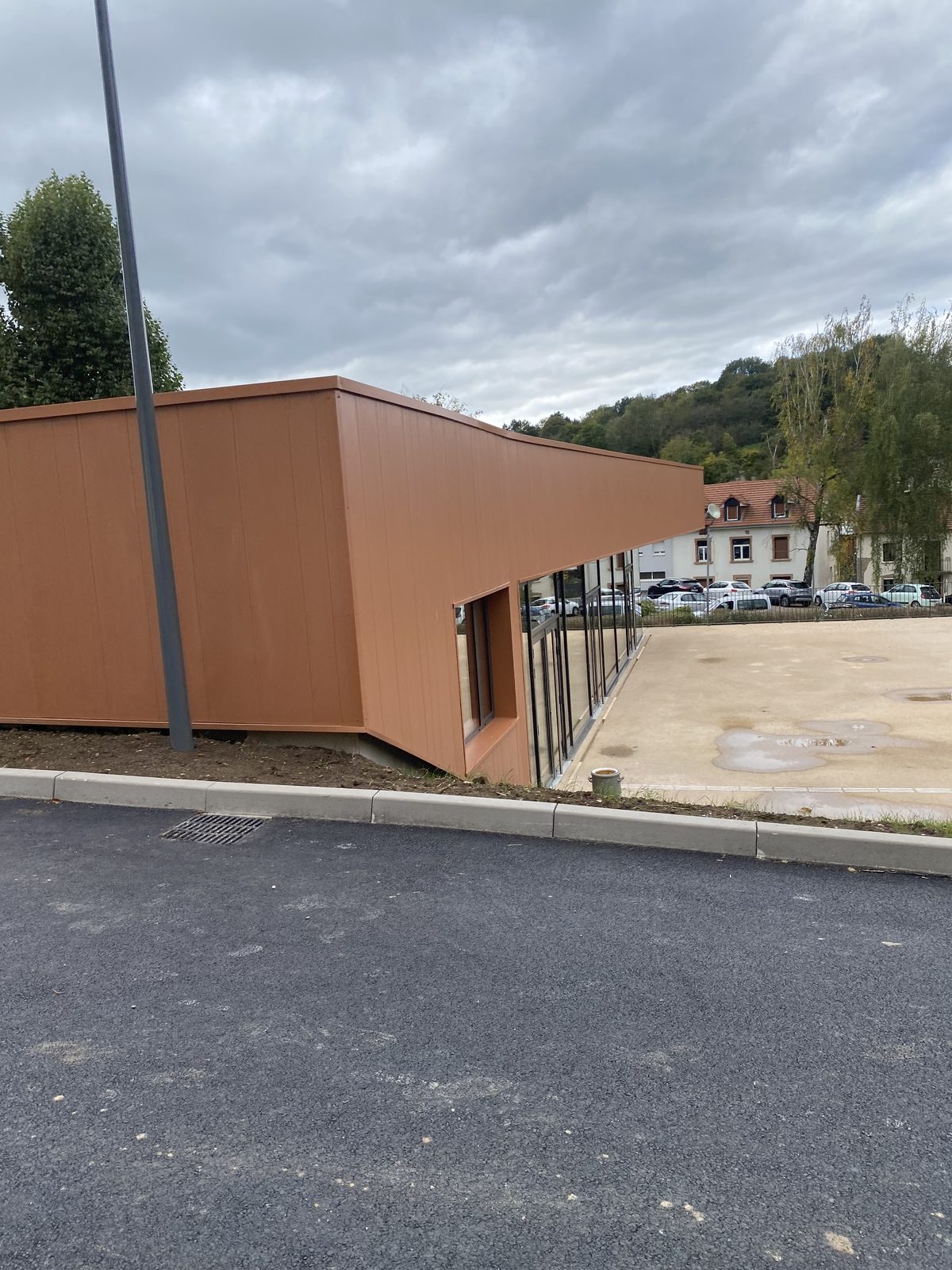 Habillage extérieur à Saint-Avold — Photo du 3 octobre 2024